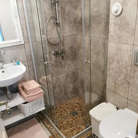 Holiday Home Kolka 度假居 *
